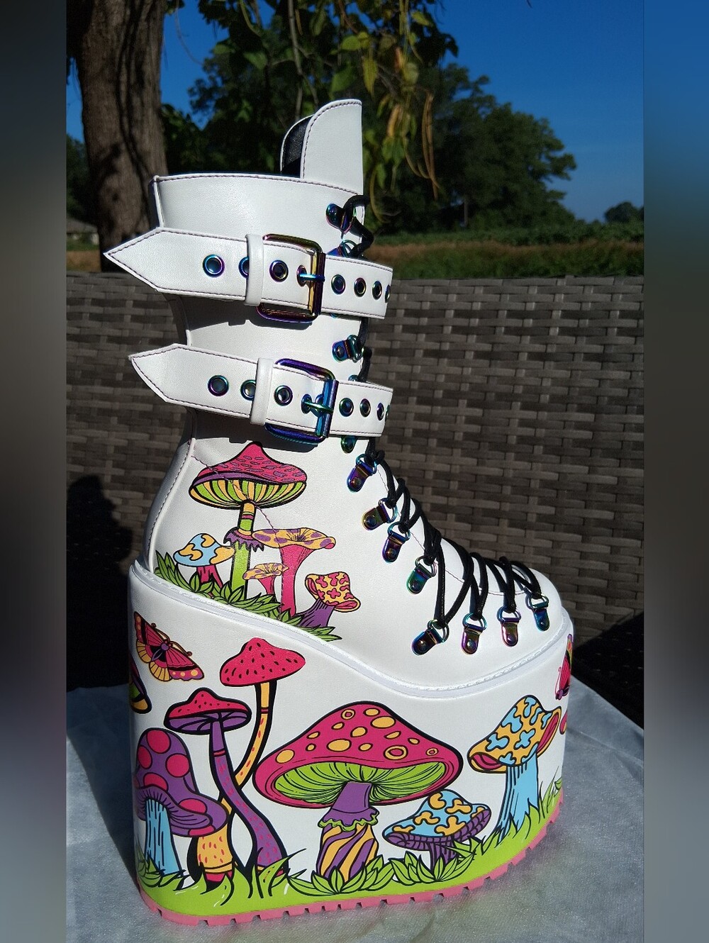 CURRENT MOOD® Psychedelic Fairytale Double Stack Traitor Boots in White | Size 9 - Picture 8 of 11